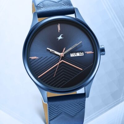 Fastrack Men Brass Dial & Leather S...