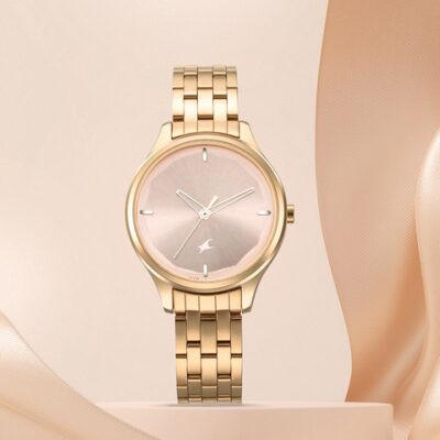 Fastrack STUNNERS 1.0 Women Rose Gold-Toned Analogue Watch 6248WM01