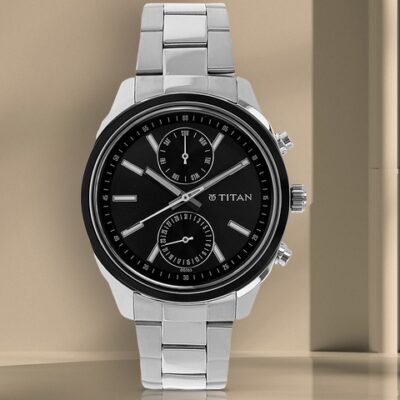 Titan Men Black & Silver-Toned Analogue Watch NK1733KM01