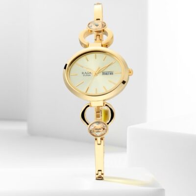 Titan Women Cream-Coloured Analogue Watch NM2621YM01