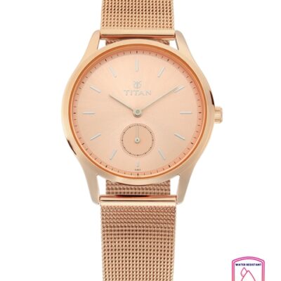 Titan Women Gold-Toned Analogue Watch 95...