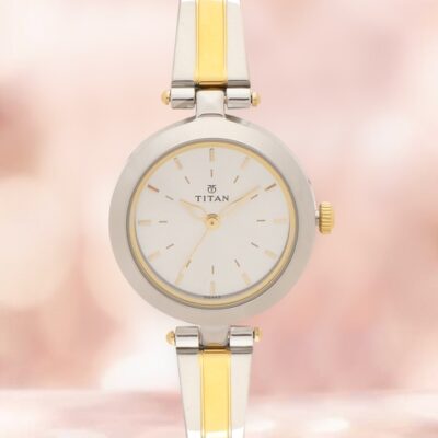 Titan Women Silver-Toned Analogue Watch